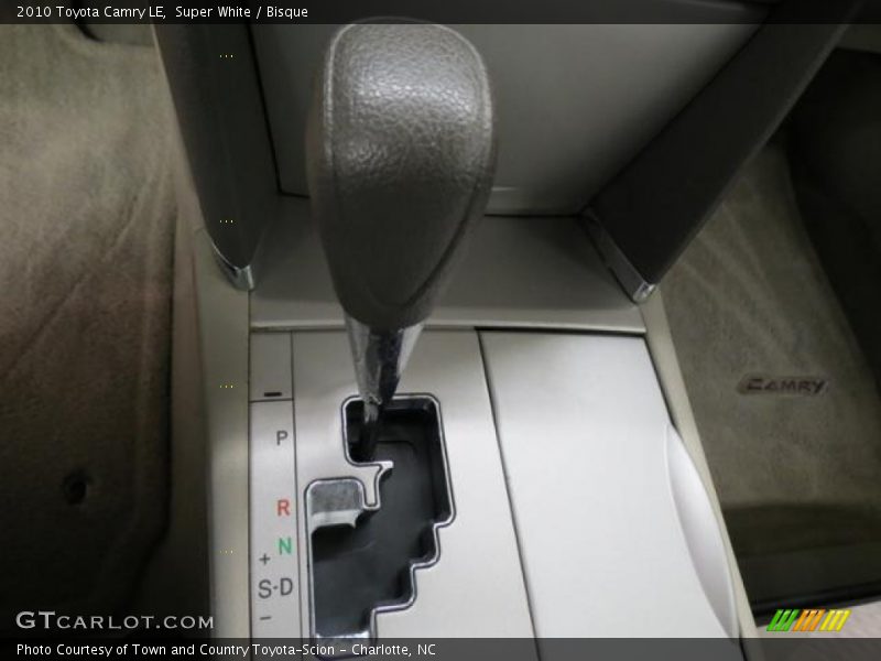 Super White / Bisque 2010 Toyota Camry LE