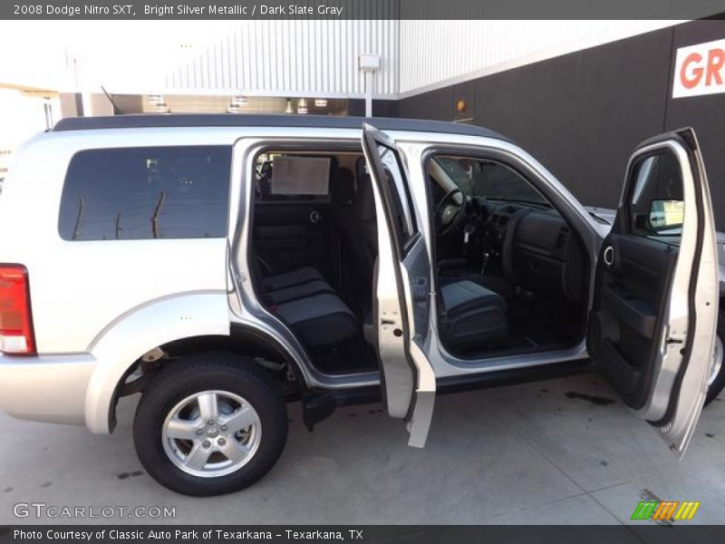 Bright Silver Metallic / Dark Slate Gray 2008 Dodge Nitro SXT