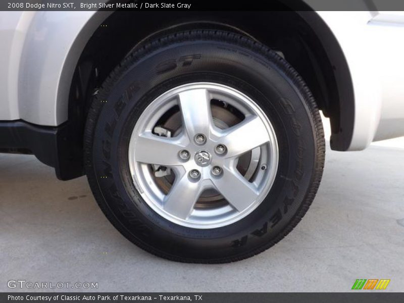 Bright Silver Metallic / Dark Slate Gray 2008 Dodge Nitro SXT