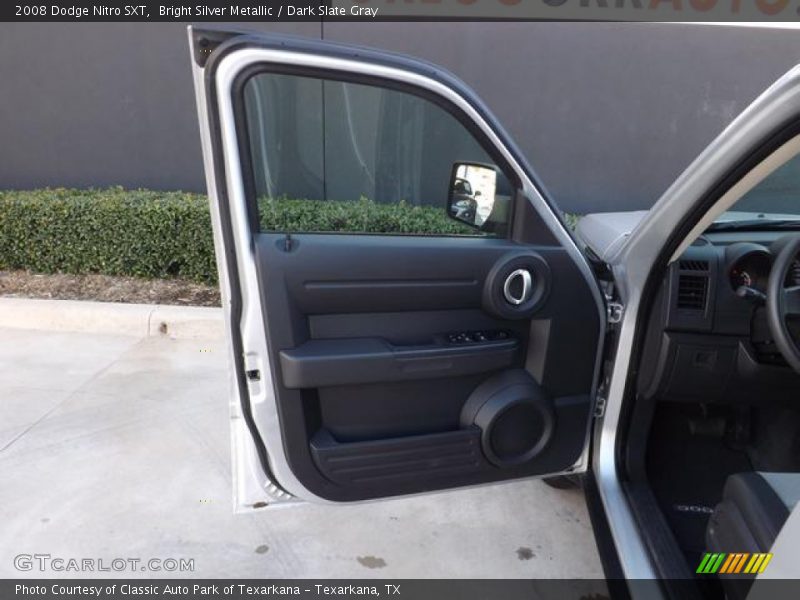 Bright Silver Metallic / Dark Slate Gray 2008 Dodge Nitro SXT