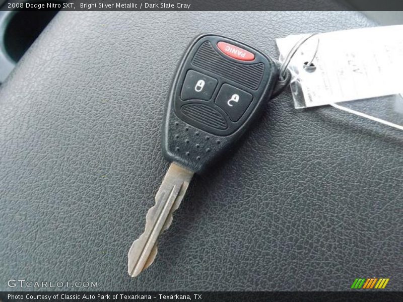 Bright Silver Metallic / Dark Slate Gray 2008 Dodge Nitro SXT