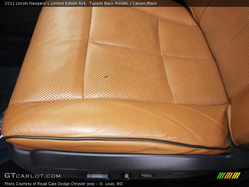 Tuxedo Black Metallic / Canyon/Black 2011 Lincoln Navigator L Limited Edition 4x4