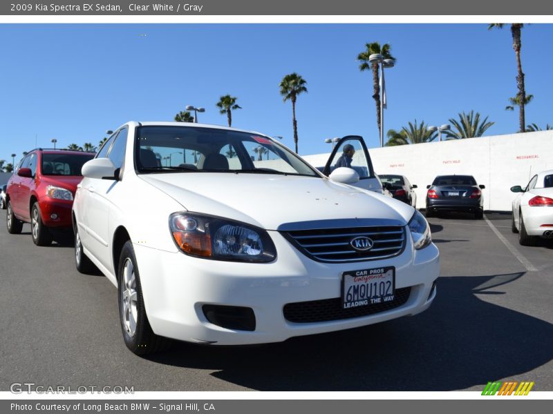 Clear White / Gray 2009 Kia Spectra EX Sedan