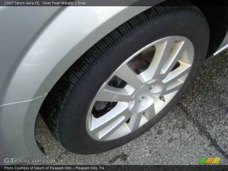 Silver Pearl Metallic / Gray 2007 Saturn Aura XE