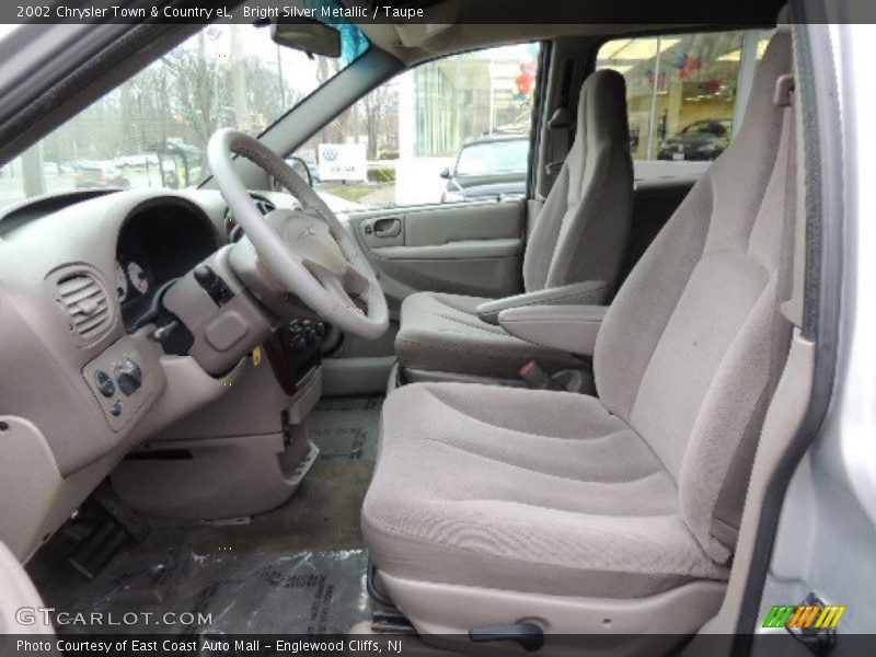 Front Seat of 2002 Town & Country eL