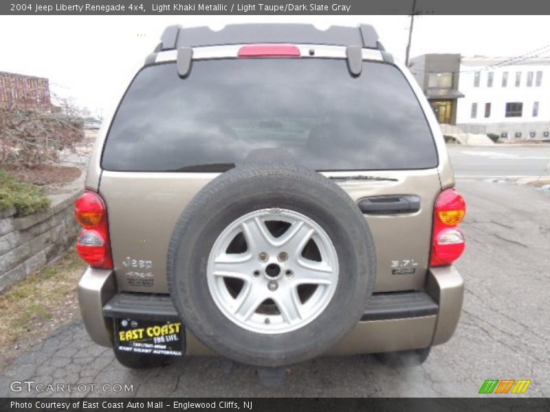 Light Khaki Metallic / Light Taupe/Dark Slate Gray 2004 Jeep Liberty Renegade 4x4