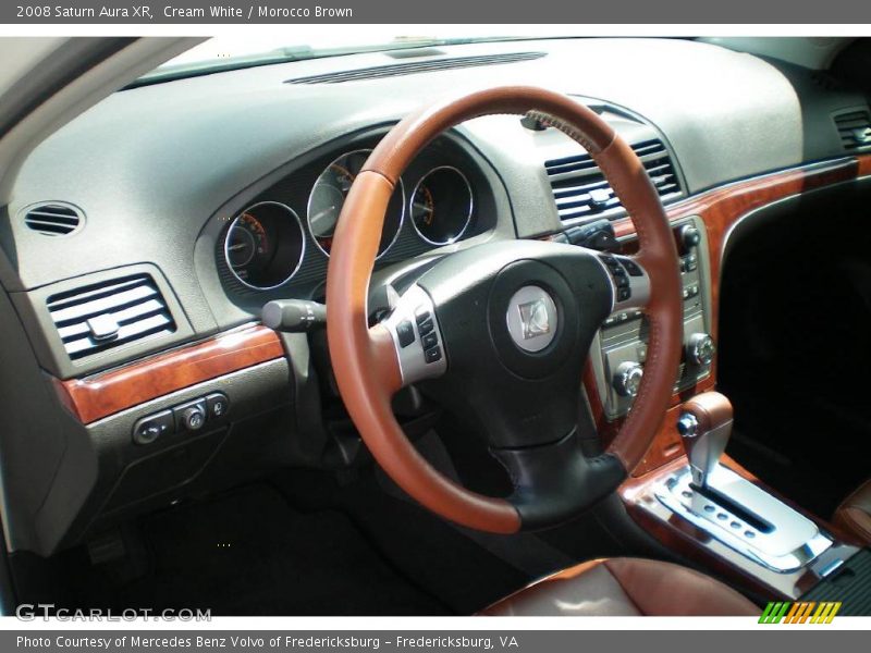 Cream White / Morocco Brown 2008 Saturn Aura XR