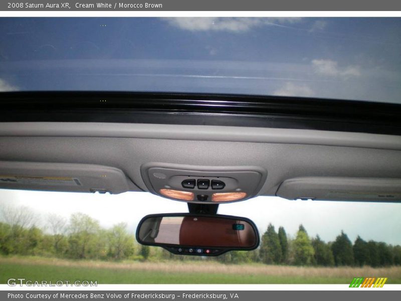 Cream White / Morocco Brown 2008 Saturn Aura XR