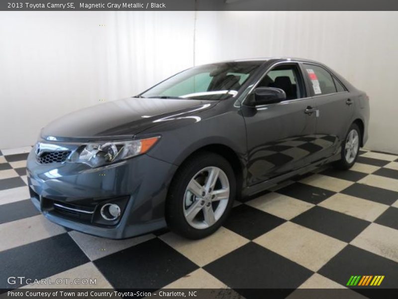 Magnetic Gray Metallic / Black 2013 Toyota Camry SE