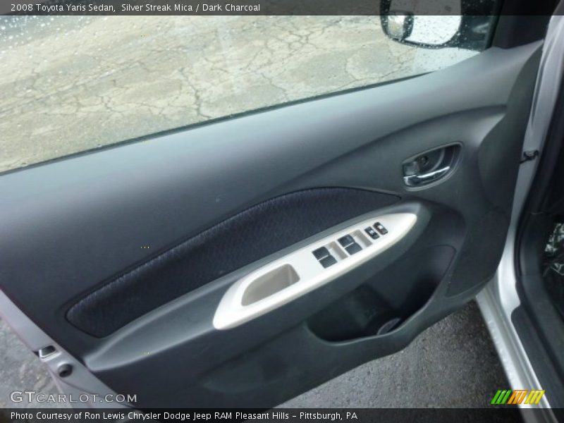 Silver Streak Mica / Dark Charcoal 2008 Toyota Yaris Sedan