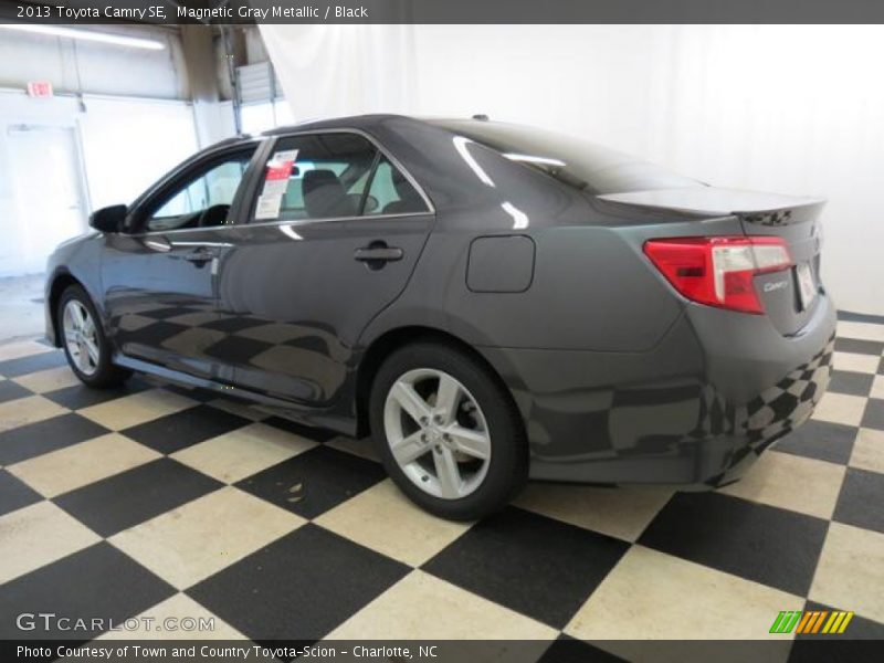 Magnetic Gray Metallic / Black 2013 Toyota Camry SE
