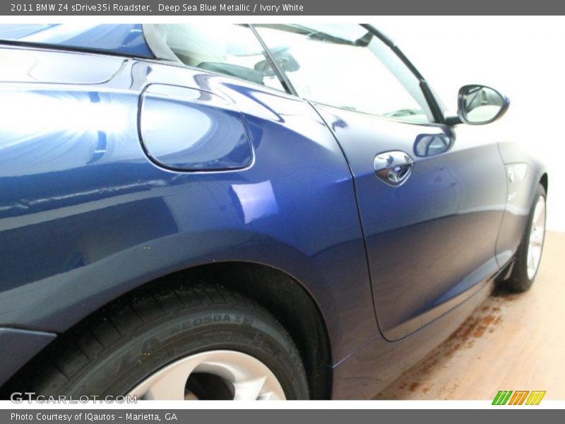Deep Sea Blue Metallic / Ivory White 2011 BMW Z4 sDrive35i Roadster