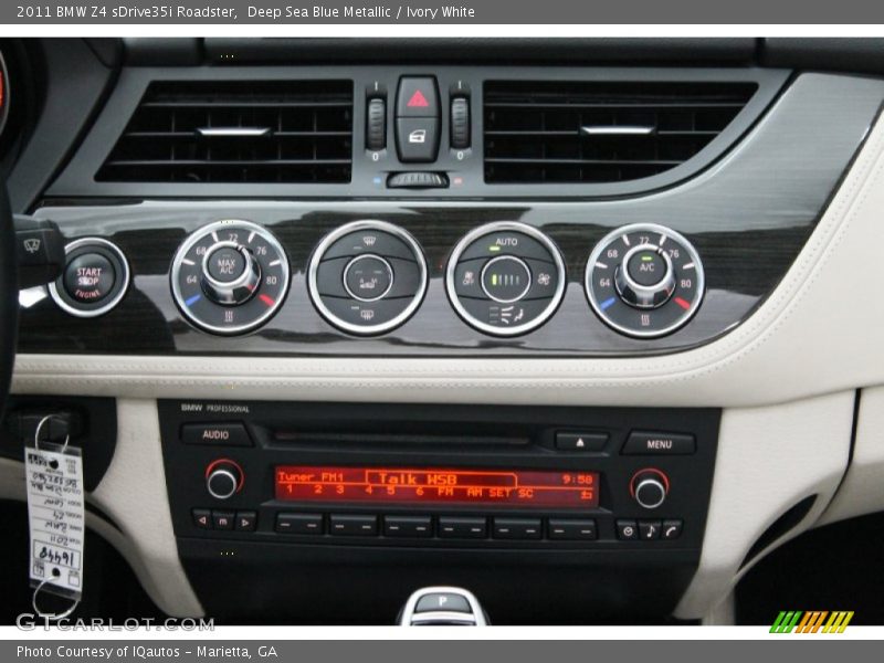 Controls of 2011 Z4 sDrive35i Roadster