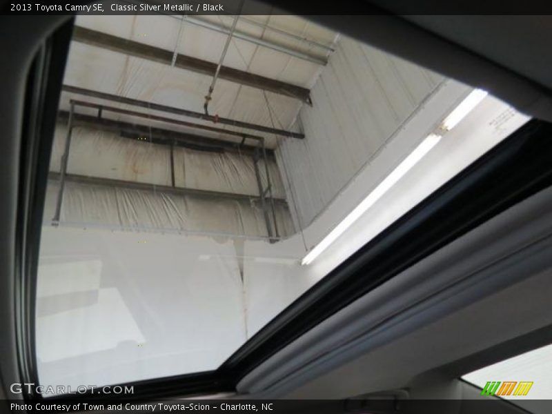 Classic Silver Metallic / Black 2013 Toyota Camry SE