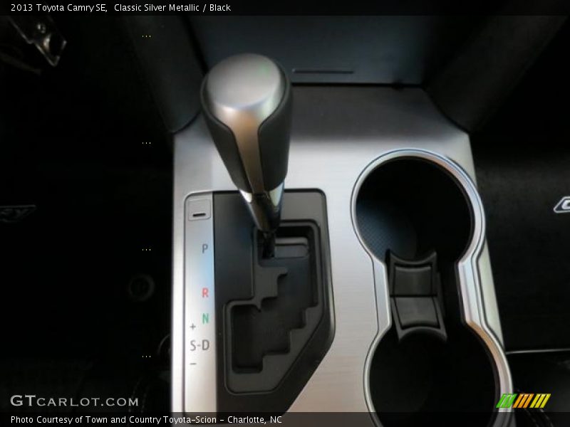 Classic Silver Metallic / Black 2013 Toyota Camry SE
