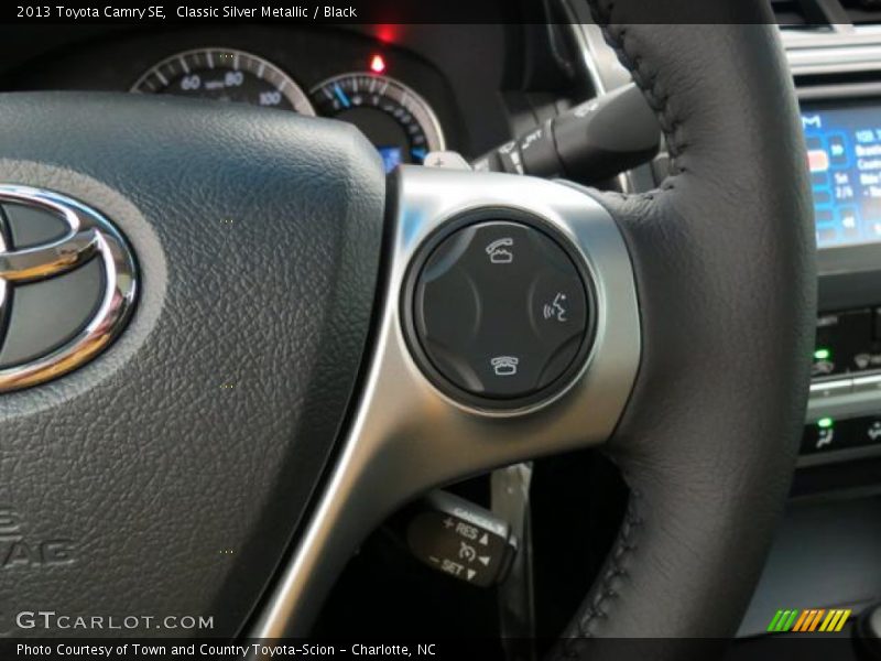 Classic Silver Metallic / Black 2013 Toyota Camry SE