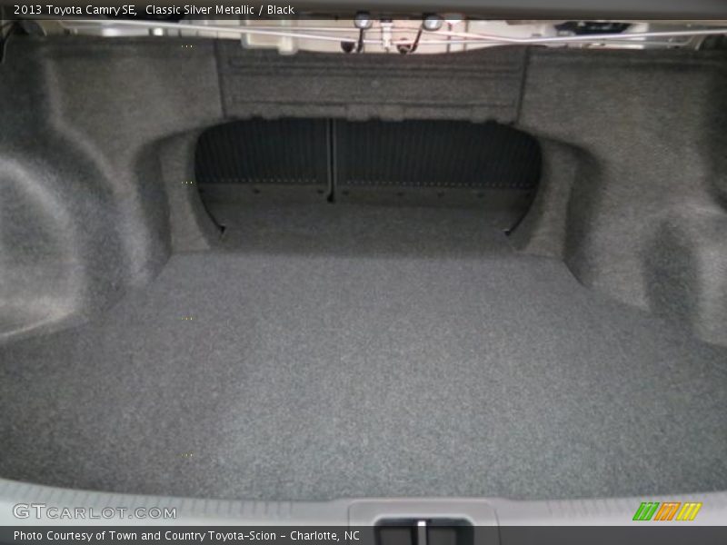 Classic Silver Metallic / Black 2013 Toyota Camry SE