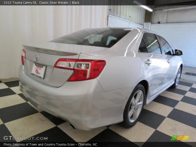 Classic Silver Metallic / Black 2013 Toyota Camry SE