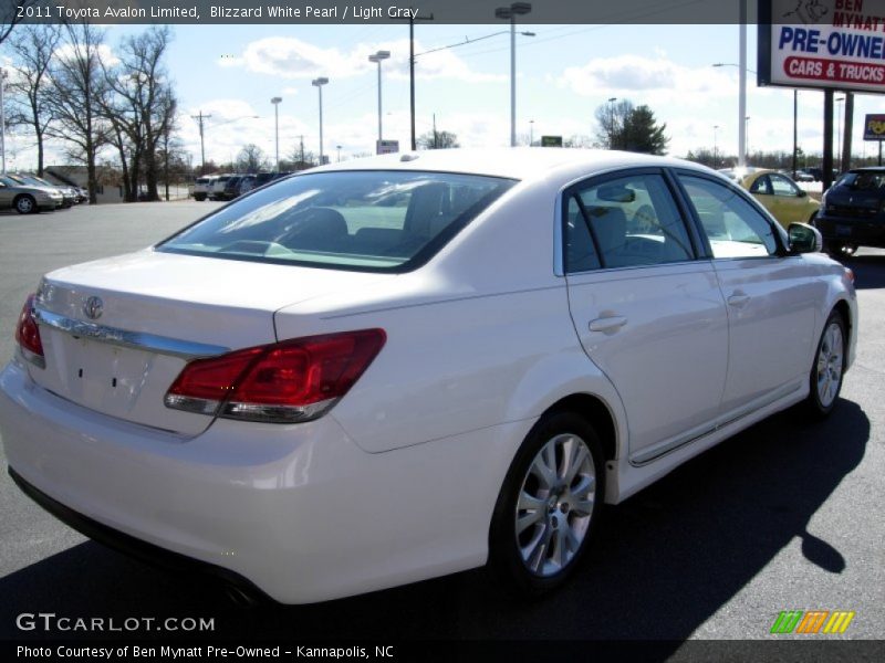 Blizzard White Pearl / Light Gray 2011 Toyota Avalon Limited