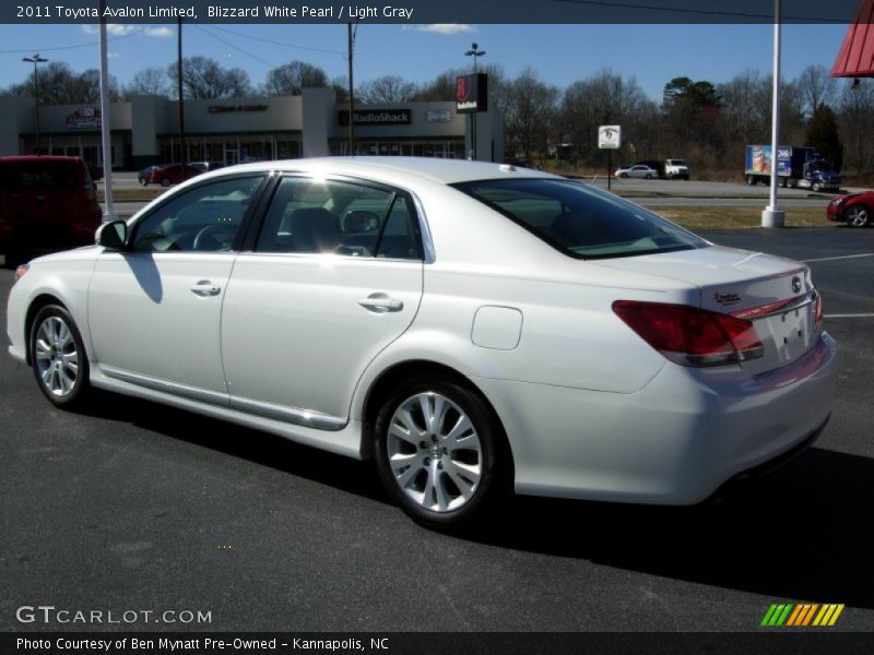 Blizzard White Pearl / Light Gray 2011 Toyota Avalon Limited