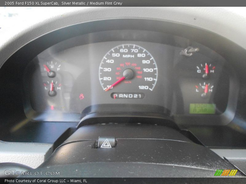 Silver Metallic / Medium Flint Grey 2005 Ford F150 XL SuperCab