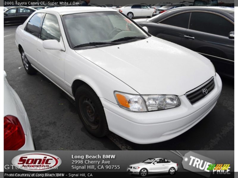 Super White / Oak 2001 Toyota Camry CE