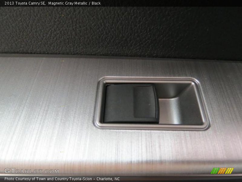Magnetic Gray Metallic / Black 2013 Toyota Camry SE