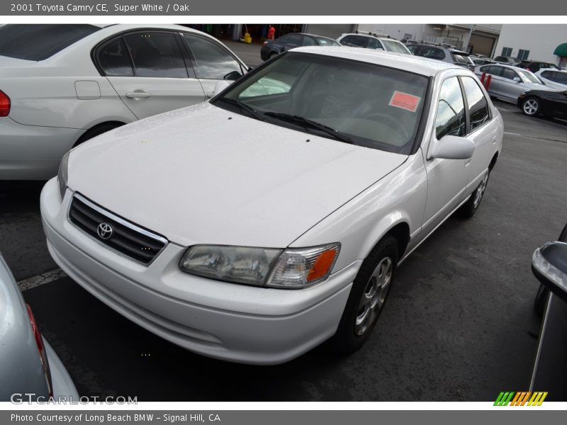 Super White / Oak 2001 Toyota Camry CE