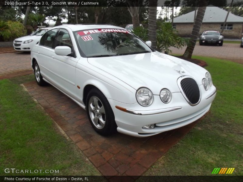 Spindrift White / Cashmere 2000 Jaguar S-Type 3.0