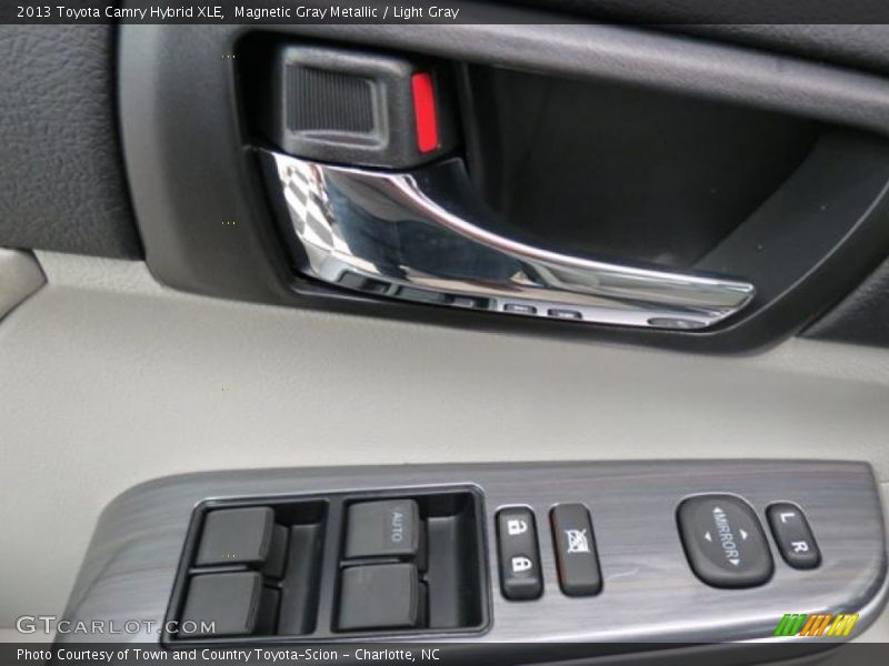 Magnetic Gray Metallic / Light Gray 2013 Toyota Camry Hybrid XLE