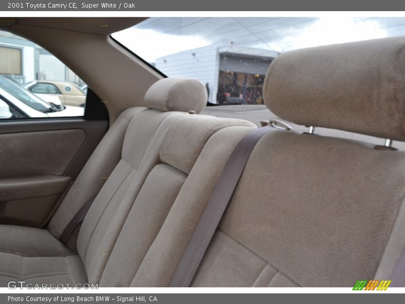 Super White / Oak 2001 Toyota Camry CE