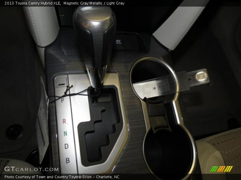 Magnetic Gray Metallic / Light Gray 2013 Toyota Camry Hybrid XLE