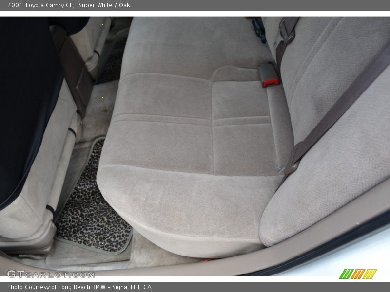 Super White / Oak 2001 Toyota Camry CE