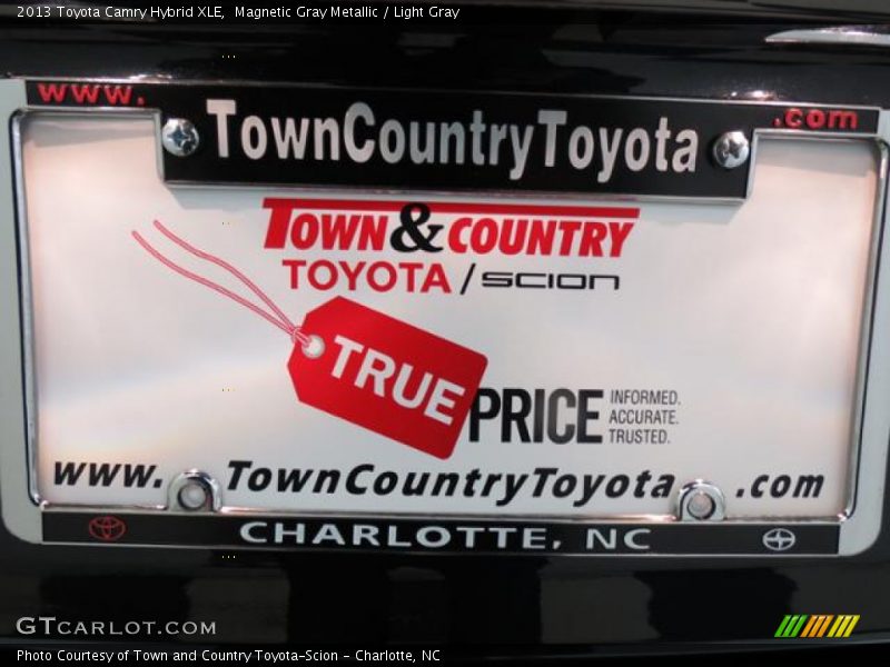 Magnetic Gray Metallic / Light Gray 2013 Toyota Camry Hybrid XLE
