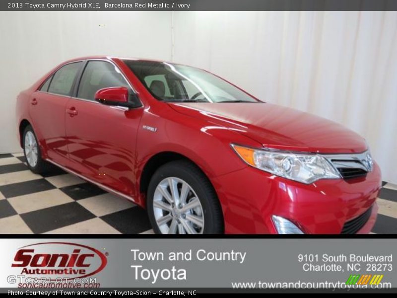 Barcelona Red Metallic / Ivory 2013 Toyota Camry Hybrid XLE