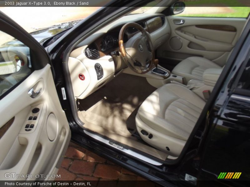 Ebony Black / Sand 2003 Jaguar X-Type 3.0