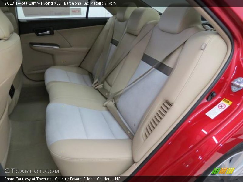 Barcelona Red Metallic / Ivory 2013 Toyota Camry Hybrid XLE