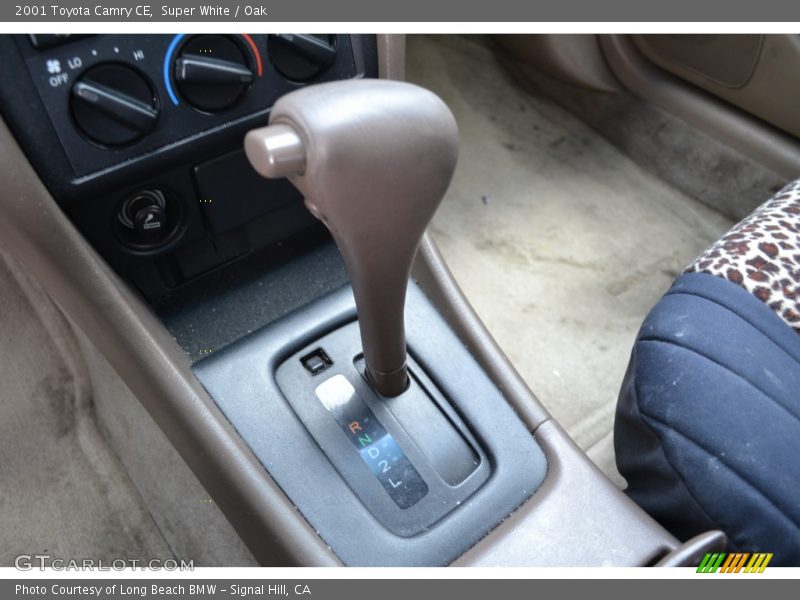 Super White / Oak 2001 Toyota Camry CE