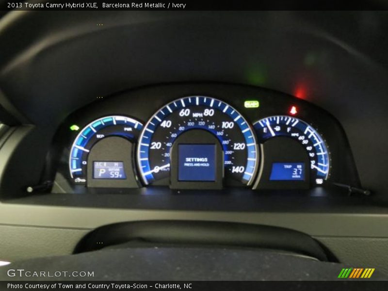Barcelona Red Metallic / Ivory 2013 Toyota Camry Hybrid XLE