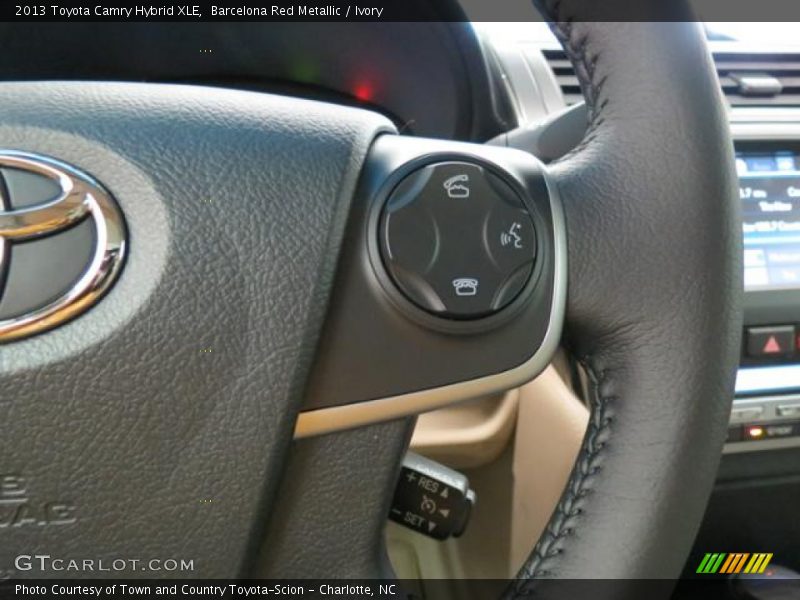 Barcelona Red Metallic / Ivory 2013 Toyota Camry Hybrid XLE