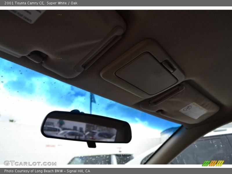 Super White / Oak 2001 Toyota Camry CE