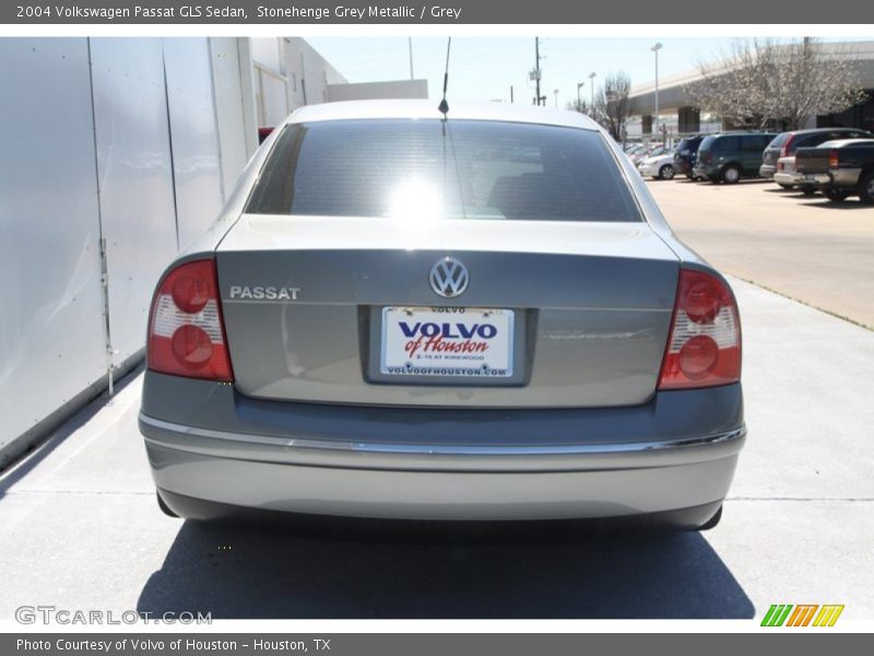 Stonehenge Grey Metallic / Grey 2004 Volkswagen Passat GLS Sedan