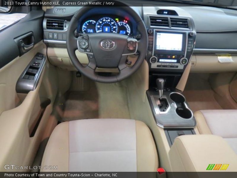 Cypress Green Metallic / Ivory 2013 Toyota Camry Hybrid XLE