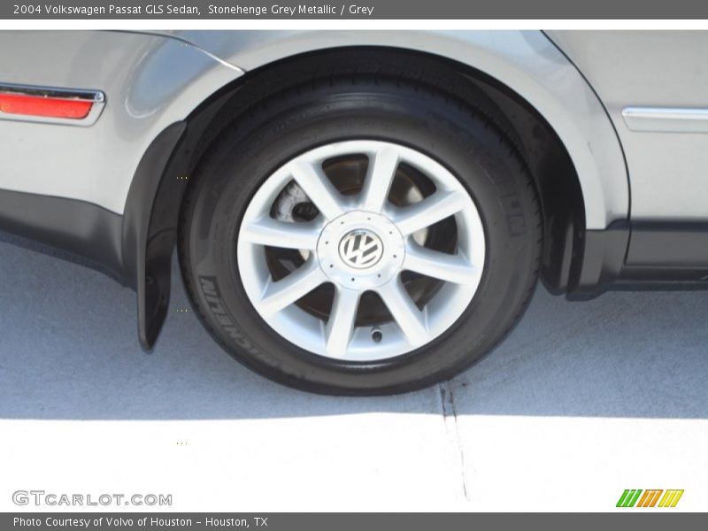 Stonehenge Grey Metallic / Grey 2004 Volkswagen Passat GLS Sedan