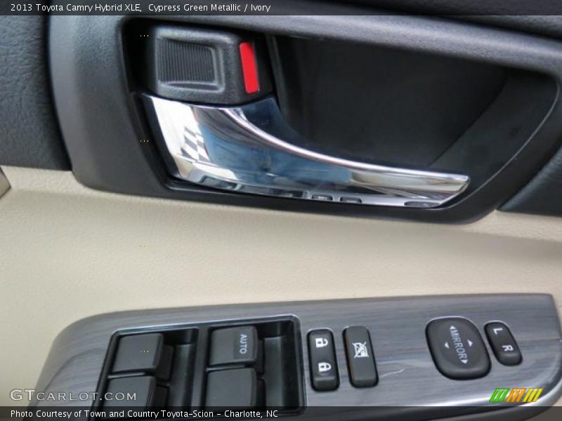 Cypress Green Metallic / Ivory 2013 Toyota Camry Hybrid XLE
