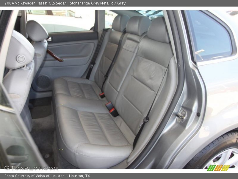 Stonehenge Grey Metallic / Grey 2004 Volkswagen Passat GLS Sedan