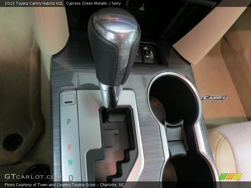 Cypress Green Metallic / Ivory 2013 Toyota Camry Hybrid XLE