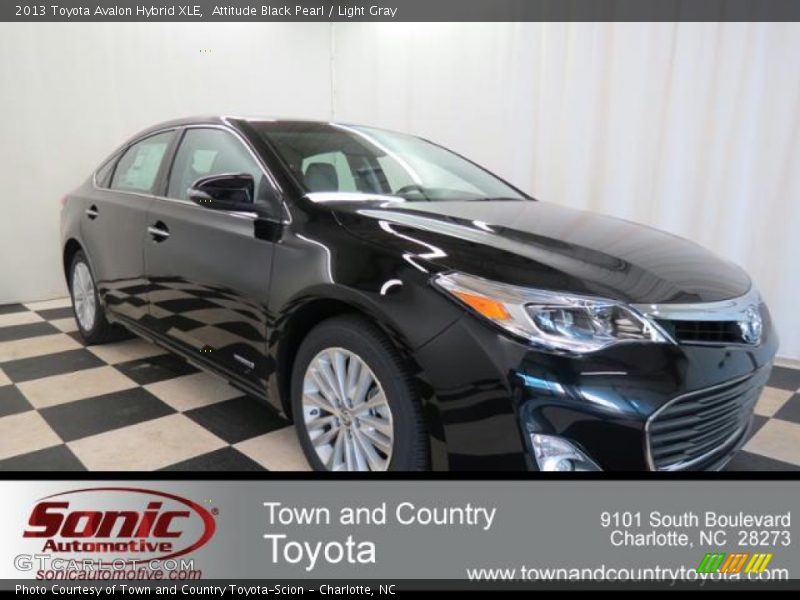 Attitude Black Pearl / Light Gray 2013 Toyota Avalon Hybrid XLE