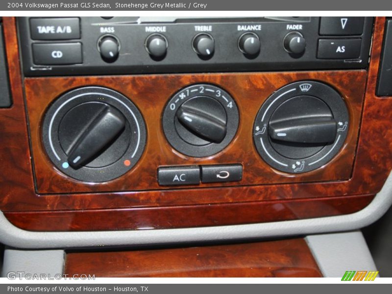Stonehenge Grey Metallic / Grey 2004 Volkswagen Passat GLS Sedan