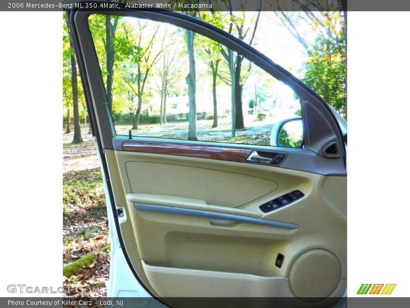 Alabaster White / Macadamia 2006 Mercedes-Benz ML 350 4Matic